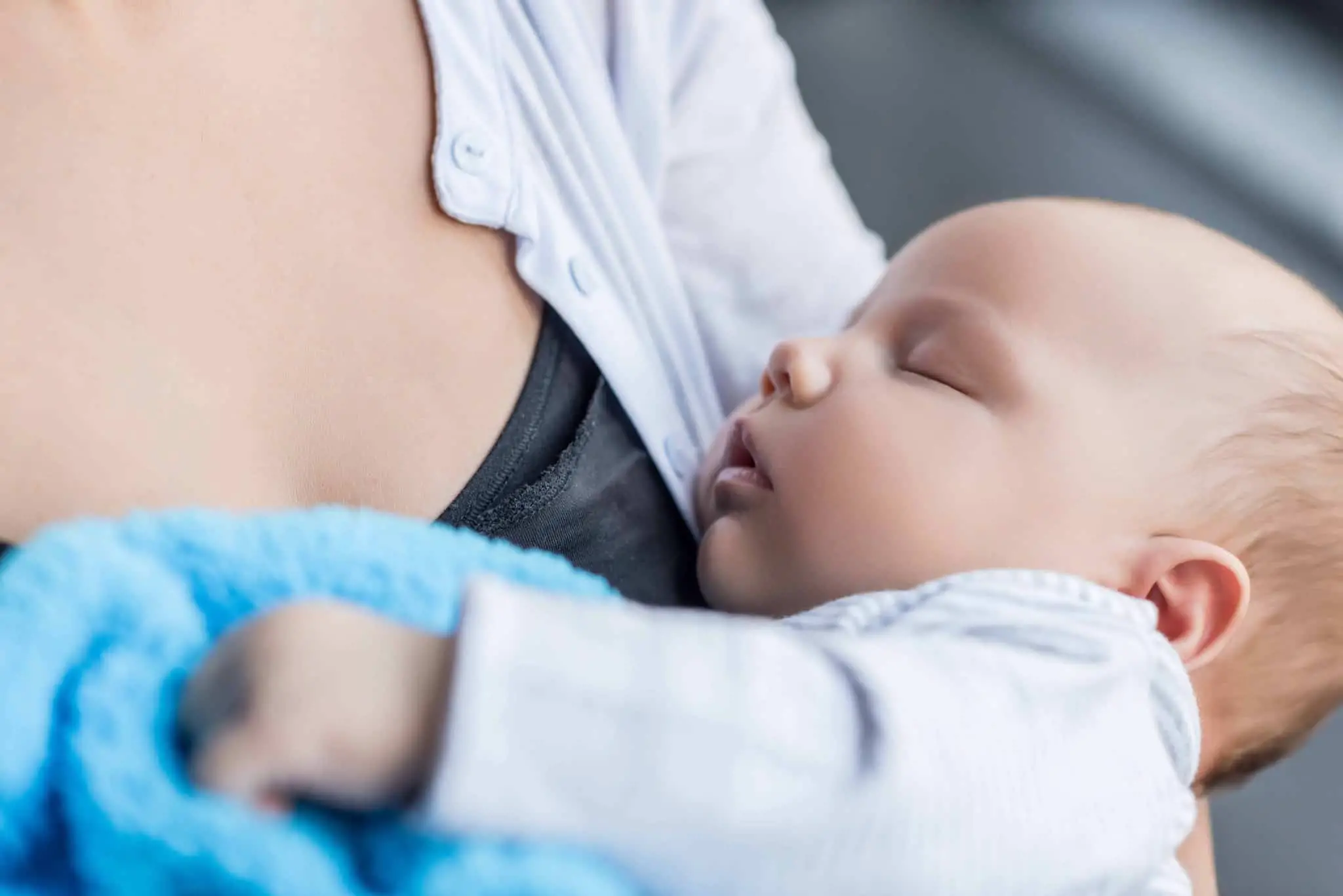 Feeding a Sleepy Baby -Tips and Tricks